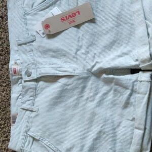 NWT Levi's shorts